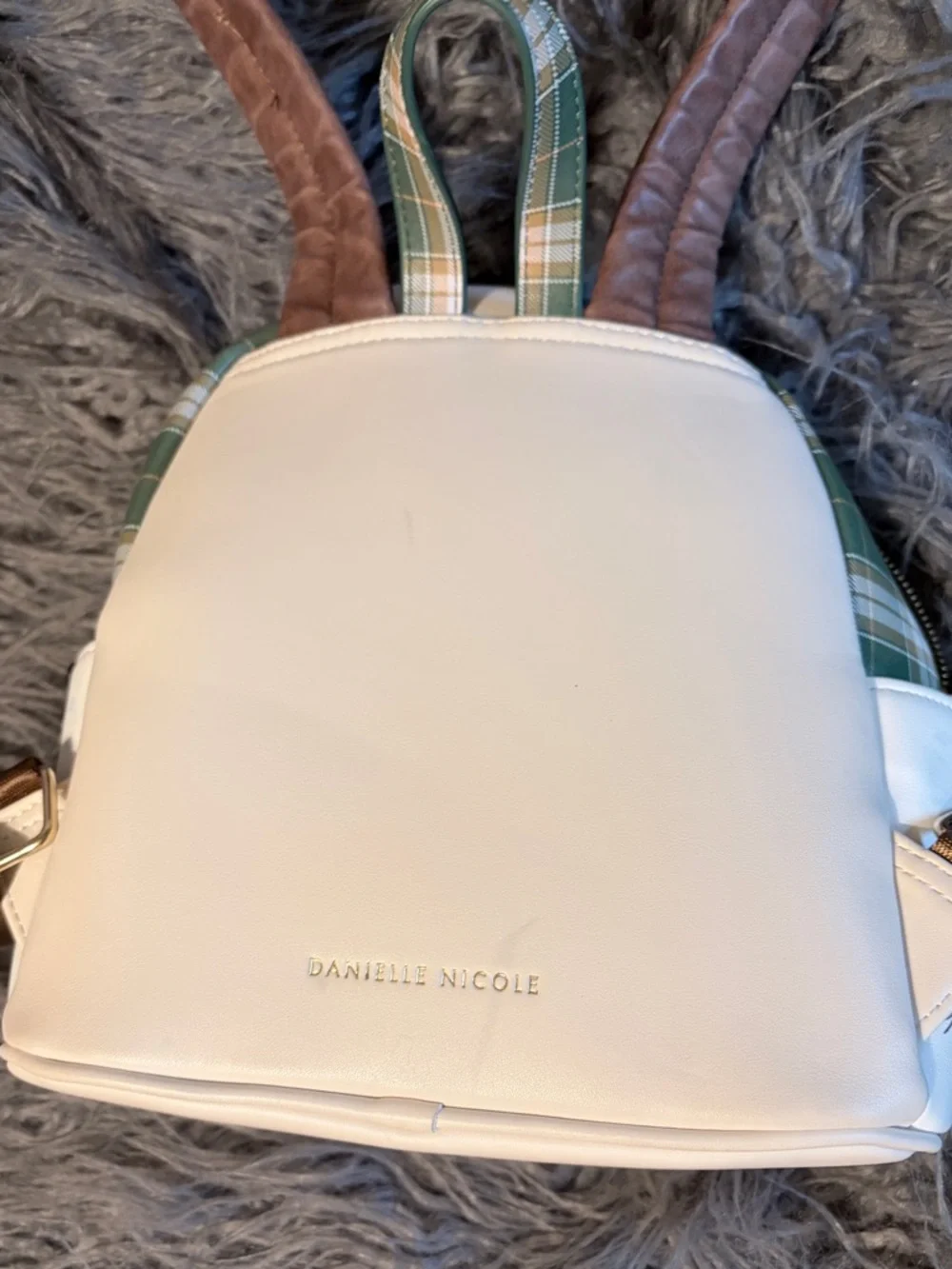 Danielle Nicole Disney Winnie the Pooh Boxlunch exclusive mini backpack - Picture 6 of 10